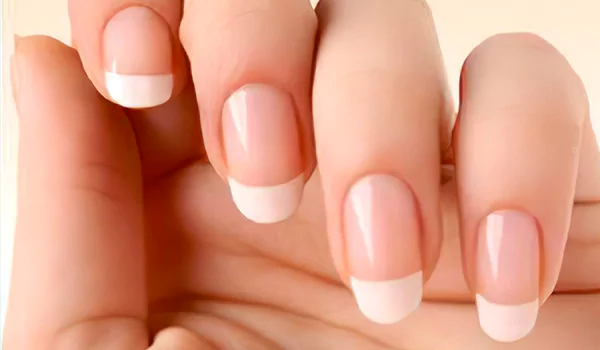 كيفية تطويل الأظافر القصيرة جداً طبيعياً