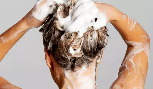 هل الشامبو يسبب تساقط الشعر؟