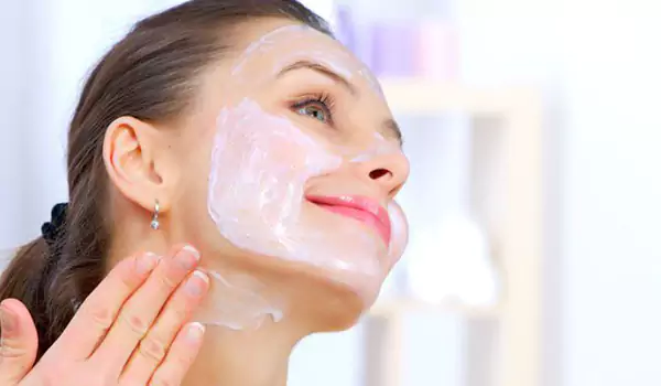 15. ماسك الحليب للوجه