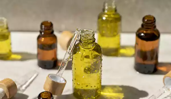 أفضل ماسكات طبيعية منزلية للشعر عالية التأثير وسريعة المفعول ماسكات بالزيوت الطبيعية للشعر - مكتوبة