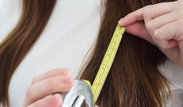طرق طبيعية لتطويل الشعر وزيادة كثافته