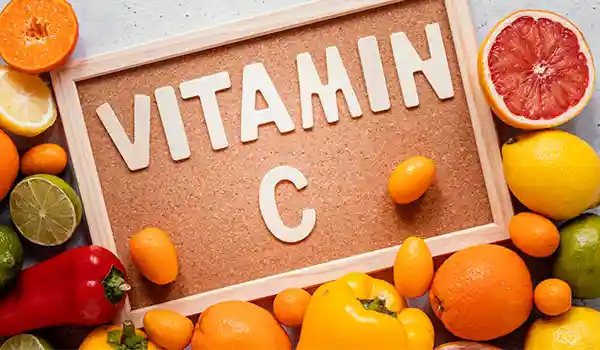 أعراض نقص فيتامين سي - 8 علامات تشعر بها بنفسك مصادر فيتامين سي الطبيعية - مكتوبة